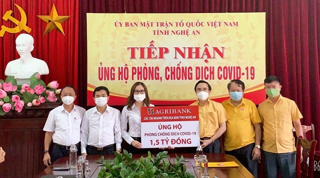 Agribank chung tay cùng đất nước trong cuộc chiến đẩy lùi đại dịch
