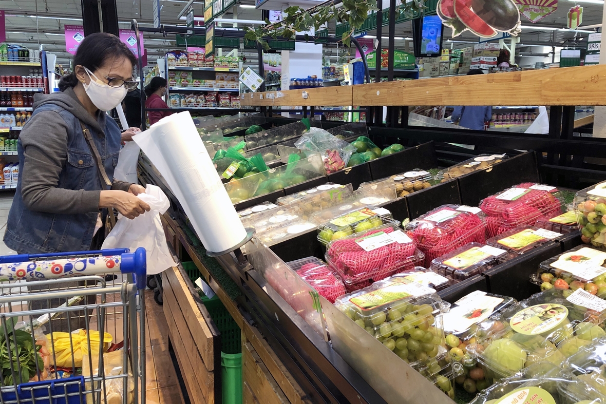 Nỗi lo nhập siêu tăng theo từng tháng