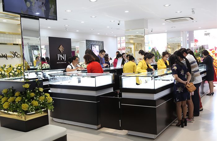 Sự thật đằng sau việc PNJ của nữ Chủ tịch Cao Thị Ngọc Dung vay hàng nghìn tỷ