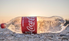 Coca-Cola, Nestlé... 10 công ty gây ô nhiễm nhựa nhiều nhất thế giới