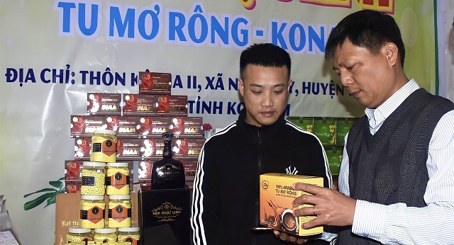 Sản xuất hữu cơ ‘nâng chất’ dược liệu Tu Mơ Rông