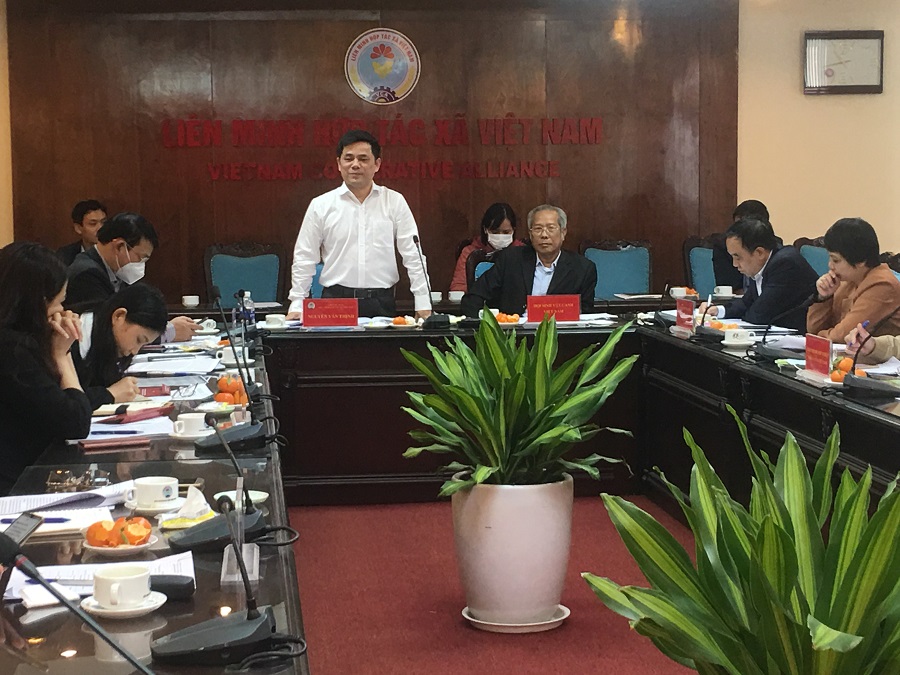Đẩy mạnh thi đua, hỗ trợ người dân, HTX, doanh nghiệp sản xuất kinh doanh