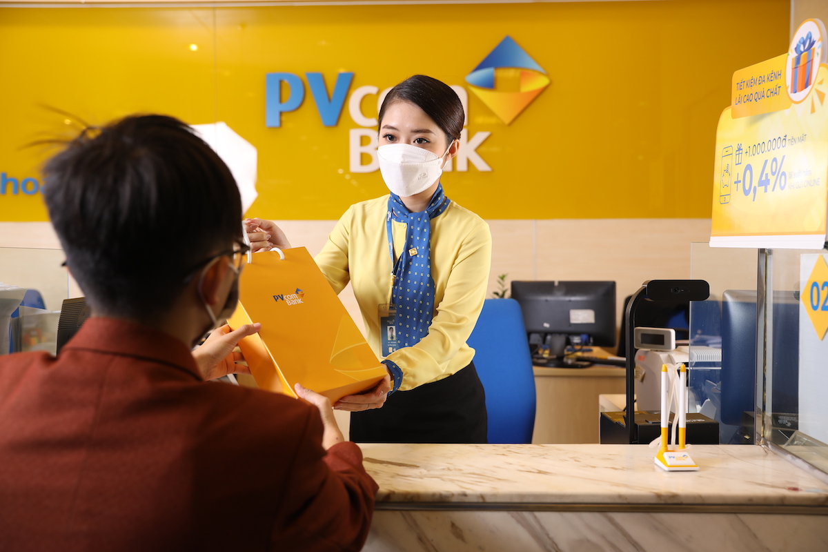 Doanh nghiệp khỏe lại, tín dụng bứt tốc trong năm 2022
