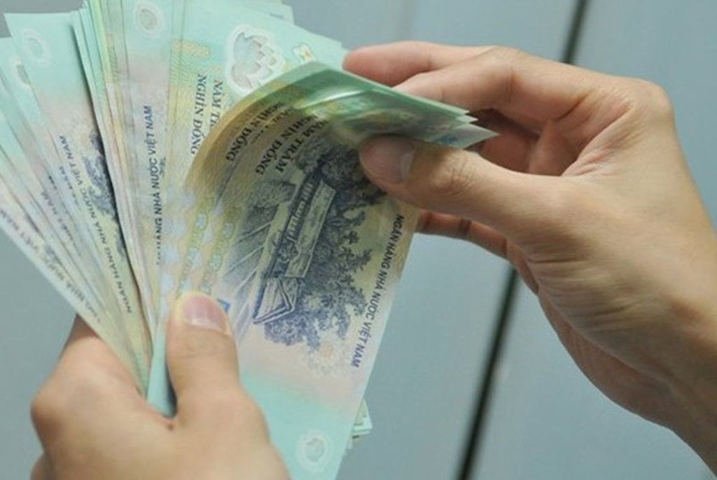 Thấy gì từ chuyện 'xin tiền Tết' doanh nghiệp?