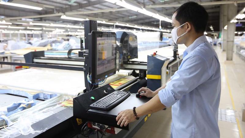 Tháo rào cản để 'con tàu' chuyển đổi số tăng tốc