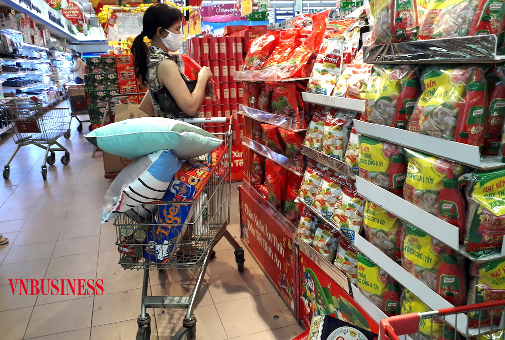 Bệ đỡ nào giúp doanh nghiệp ngành hàng tiêu dùng nuôi hy vọng tăng trưởng?
