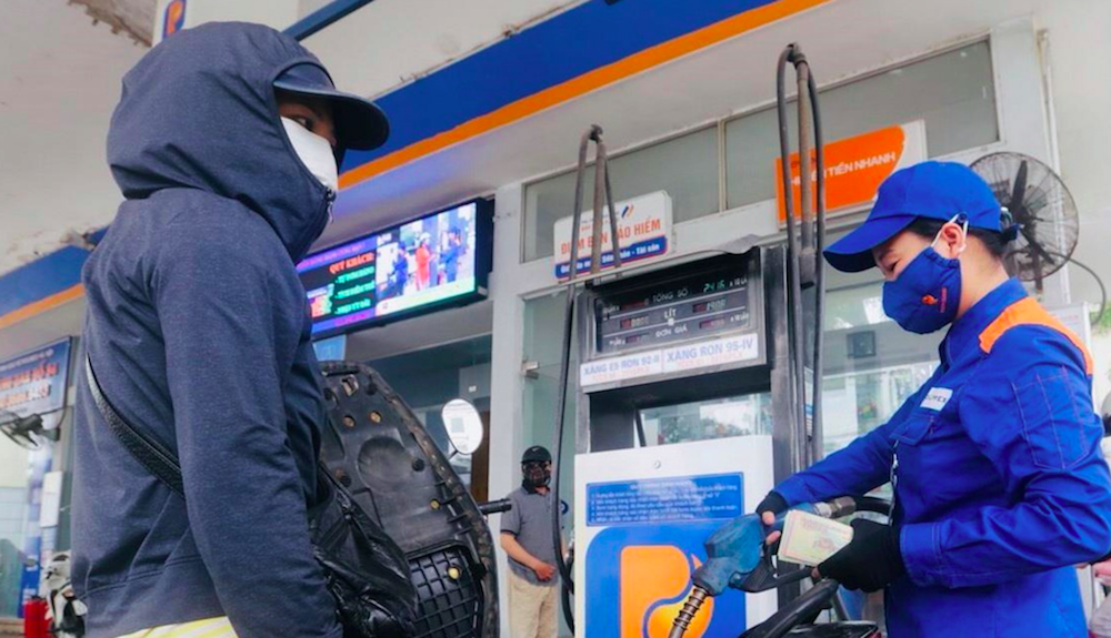 Mỗi lít xăng bán ra lỗ 200 đồng, doanh nghiệp than càng bán nhiều càng lỗ