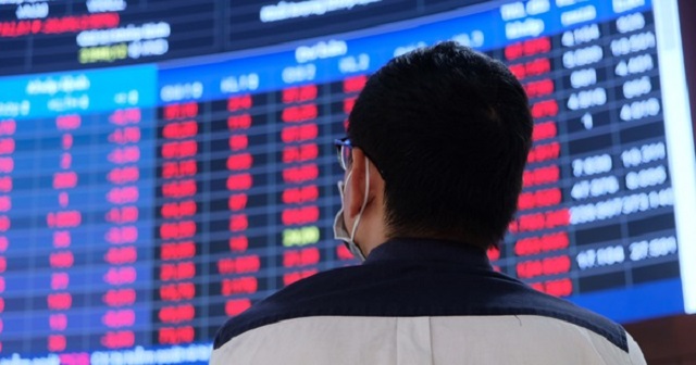 VN-Index dừng chuỗi tăng liên tiếp, ai là 'tội đồ'?