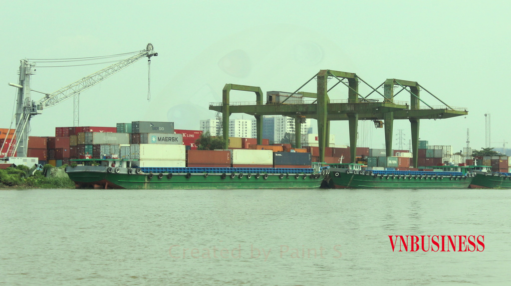 Hành động cụ thể từ việc cải thiện khâu thủ tục xuất nhập khẩu