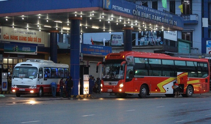 Giá xăng tăng, HTX vận tải càng chạy càng lỗ