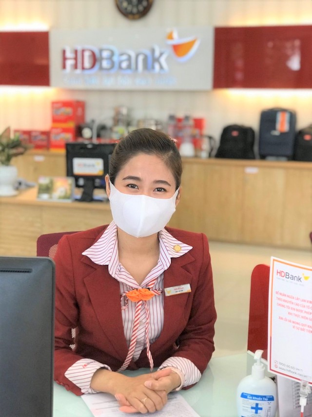 Lạc quan với kế hoạch lợi nhuận, ngân hàng 'mạnh tay' tuyển dụng nhân sự