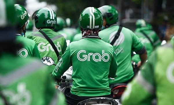 Tài xế xe công nghệ khó 'trụ' khi giá xăng dầu tăng chóng mặt