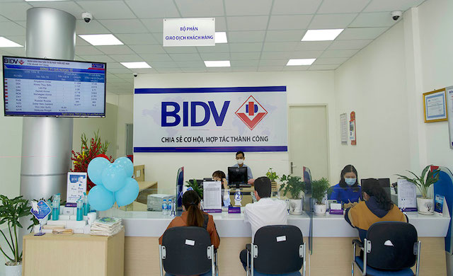 Chấp nhận mất toàn bộ tiền lãi phát sinh vẫn khó bán nợ xấu