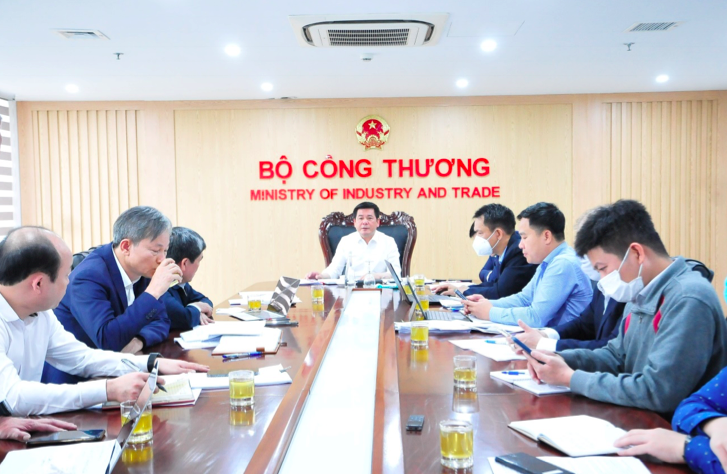 Nguy cơ thiếu hụt khoảng 3.000 MW nhiệt điện than trong 2022, Bộ Công Thương họp khẩn
