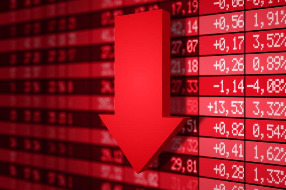 Thị trường 'đỏ lửa', VN-Index mất hơn 20 điểm