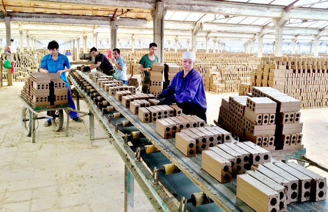 HTX sản xuất gạch Tuynel 'mạnh tay' đổi mới công nghệ hướng tới sản xuất xanh