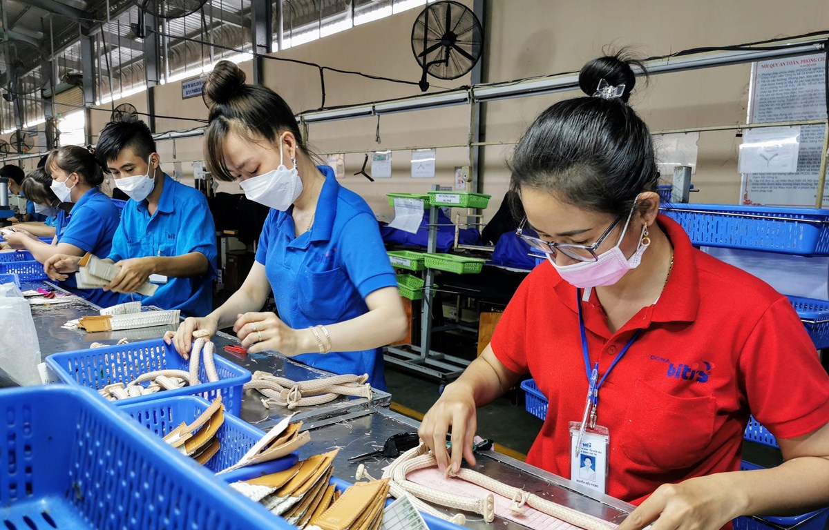 Gánh nặng chi phí không chính thức vẫn 'đè' doanh nghiệp