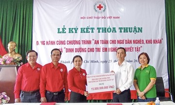 Nutifood đồng hành cùng Hội Chữ thập đỏ Việt Nam hỗ trợ trẻ em và ngư dân nghèo