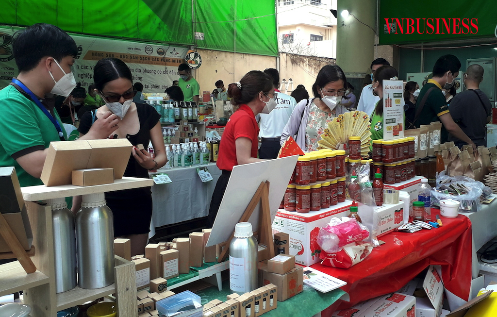 Doanh nghiệp Việt có giải được ‘bài toán’ chọn kênh phân phối?