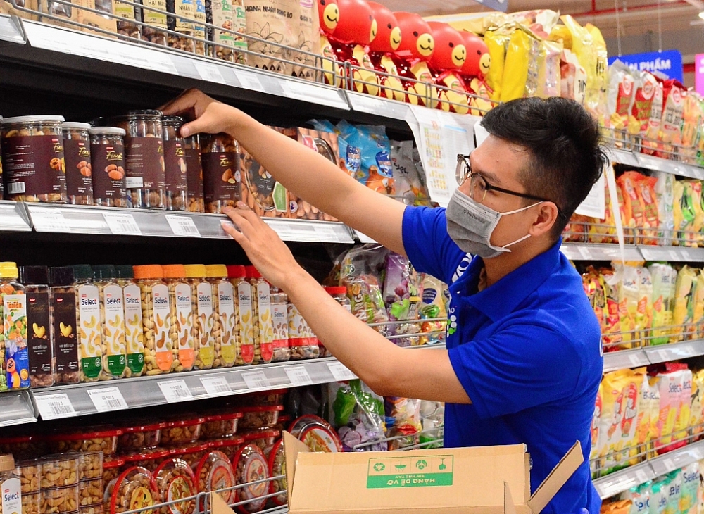 Giá xăng dầu 'bào mòn' lợi nhuận doanh nghiệp, túi tiền người tiêu dùng