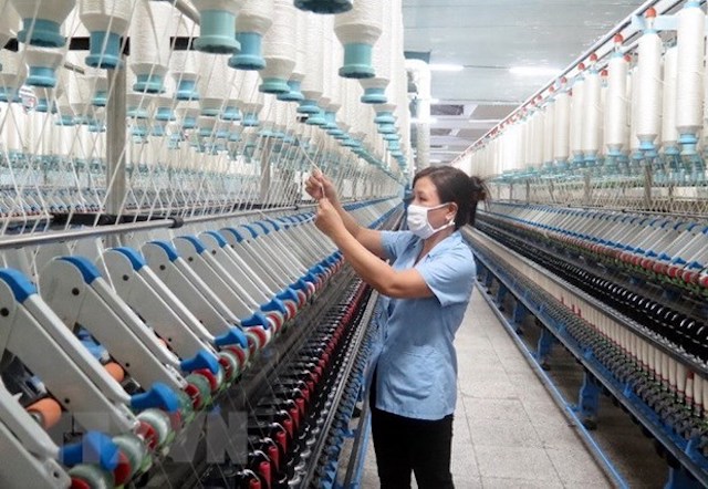Cổ phần hoá nên tách đất đai ra khỏi giá trị doanh nghiệp?