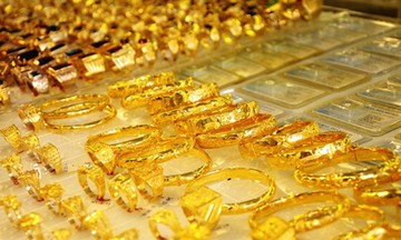 Đầu tuần, giá vàng giao dịch sát ngưỡng 70 triệu đồng/lượng