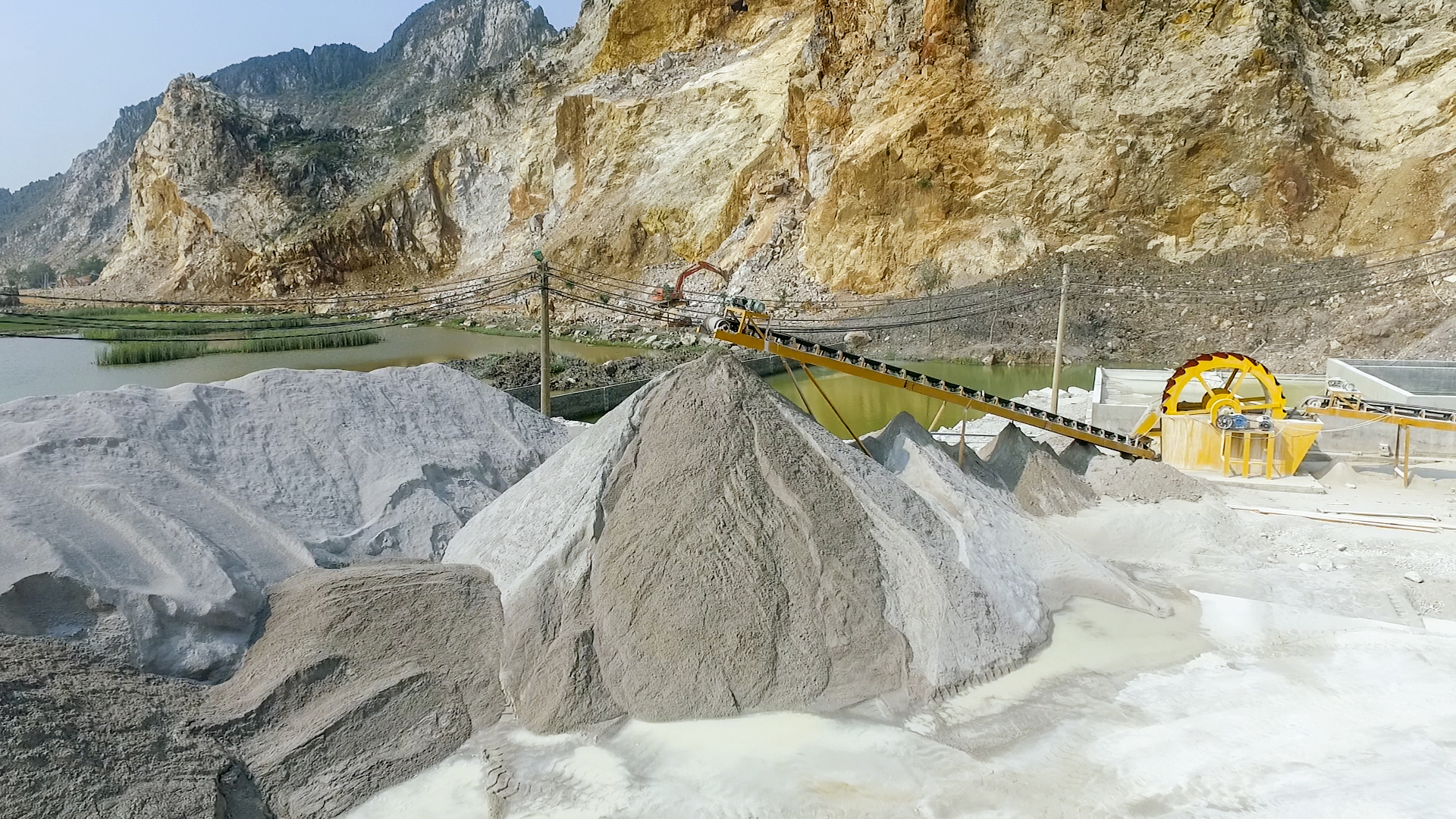 Làm gì để cát nhân tạo có chỗ đứng vững trên thị trường xây dựng?