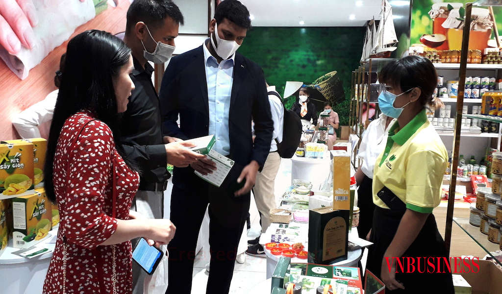 Đơn hàng đến với những doanh nghiệp biết ‘bắt trend’