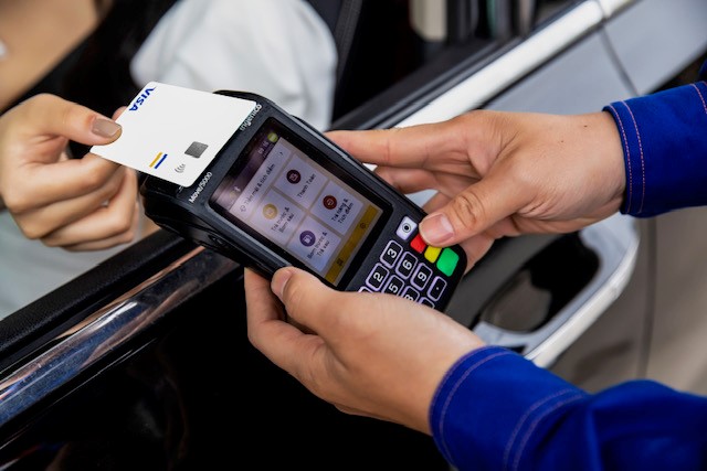 Petrolimex 'bắt tay' Visa triển khai thanh toán thẻ không tiếp xúc
