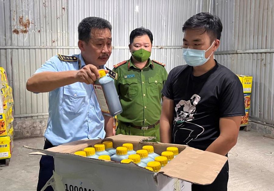 Hà Nội tăng cường kiểm tra, xử lý hàng lậu, hàng giả