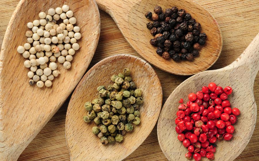 Giá tiêu đồng loạt đi ngang, mức cao nhất 75.000 đồng/kg