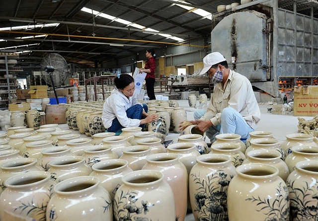 Nỗ lực sản xuất sạch hơn cho phát triển làng nghề
