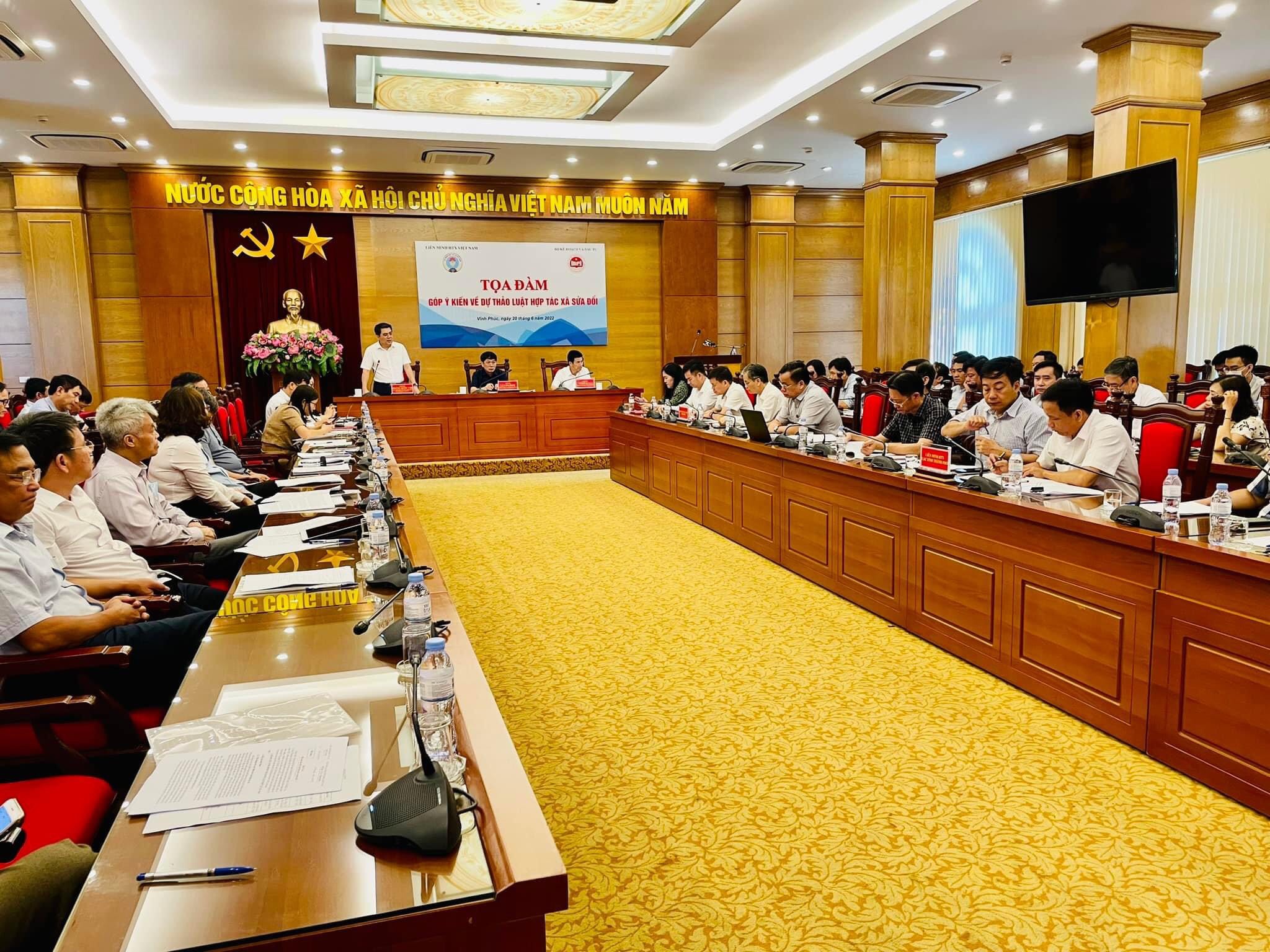 Tạo hành lang pháp lý thông thoáng để khu vực kinh tế tập thể phát triển năng động, hiệu quả