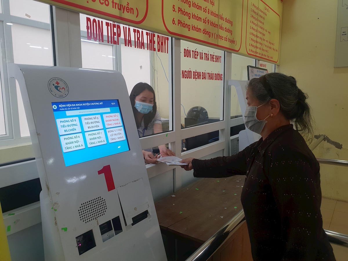 'Chạy đua' để đạt mục tiêu hơn 92% dân số tham gia BHYT