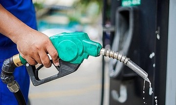 Bộ Tài chính đề xuất giảm thuế tiêu thụ đặc biệt và thuế VAT với xăng dầu
