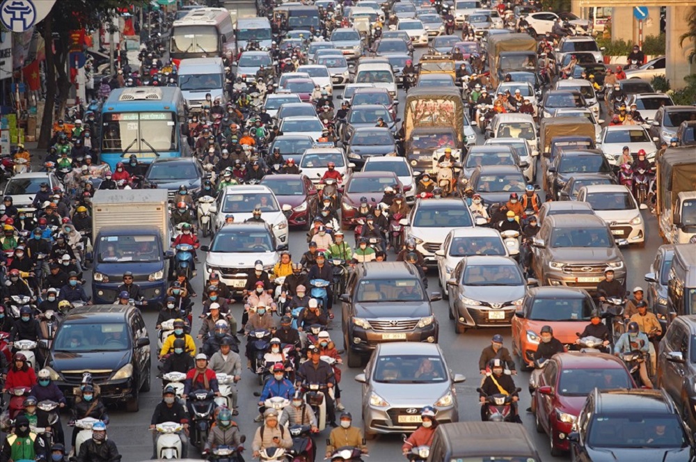 Thấy gì từ việc di dời các khu công nghiệp ra ngoại thành Hà Nội?
