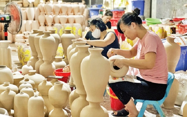 Xu hướng 'xanh hóa' trong sản xuất công nghiệp ở các HTX
