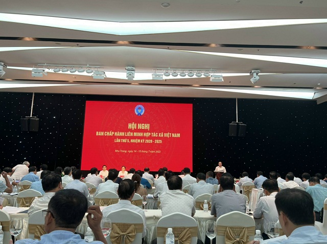 Tạo động lực mới phát triển kinh tế tập thể, HTX