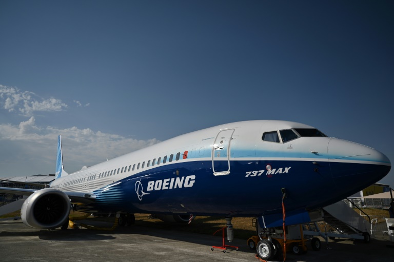 Bất chấp nắng nóng ở Anh, Boeing bội thu đơn hàng tại triển lãm hành không
