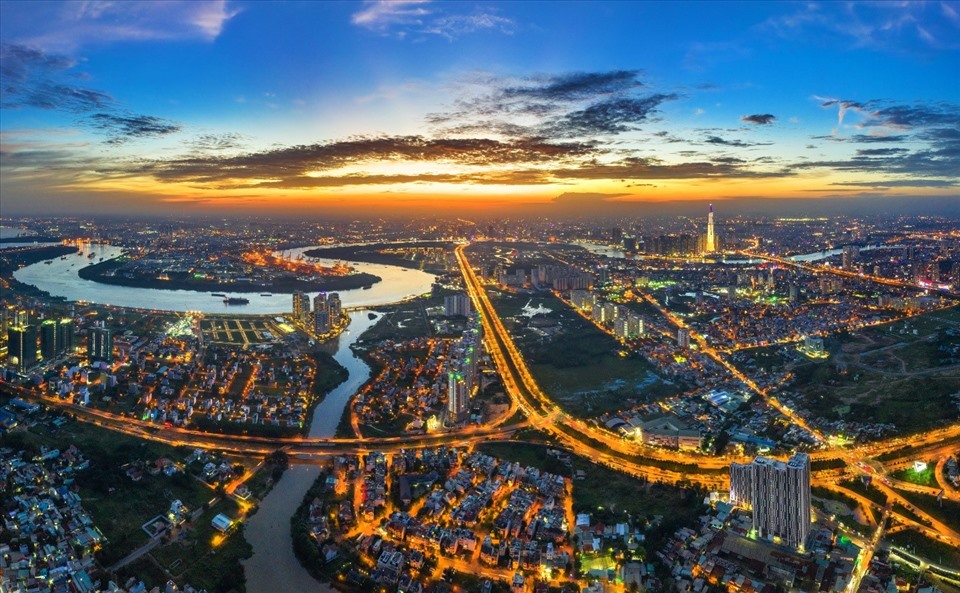 Cổ phiếu bất động sản: Giảm sâu nhưng đã an toàn để ‘xuống tiền’?