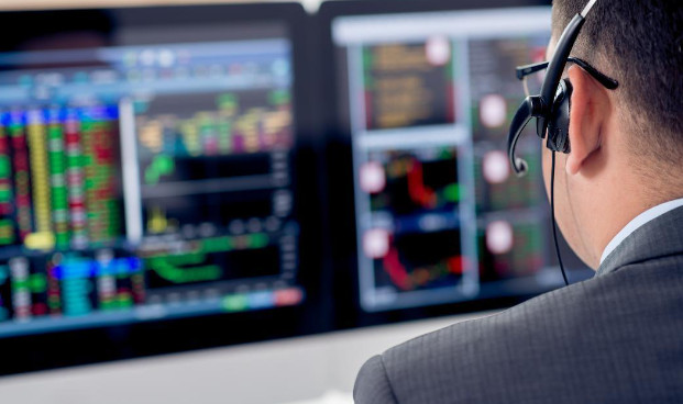 Thanh khoản cạn kiệt, giao dịch lình xình, VN-Index vẫn e ngại 'người khổng lồ' FED