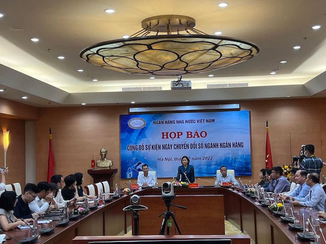 Nhiều ngân hàng đạt 90% giao dịch khách hàng thực hiện trên kênh số