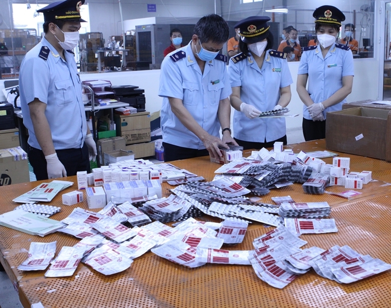 Hải quan phát hiện, bắt giữ gần 2.000 vụ việc vi phạm pháp luật hải quan trong 1 tháng