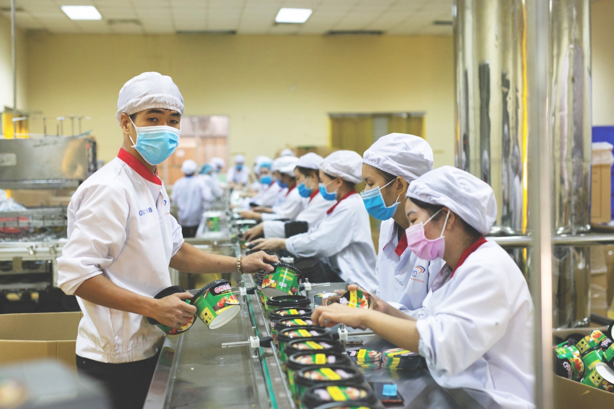 Doanh nghiệp bán lẻ nội liệu có giữ được vị thế 'sân nhà'?