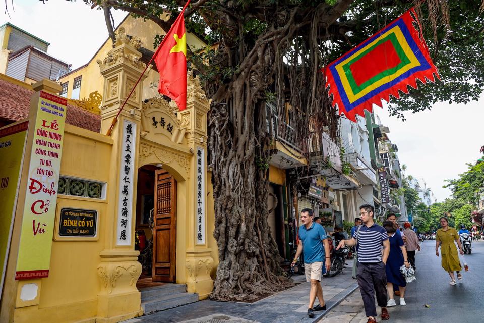Phát triển du lịch Thủ đô từ bảo tồn giá trị di tích lịch sử