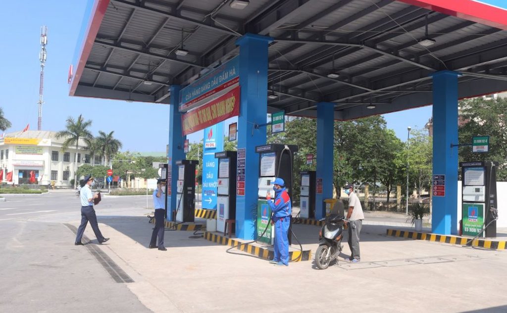 Thấy gì từ chuyện bất ổn của các thương nhân phân phối xăng dầu?
