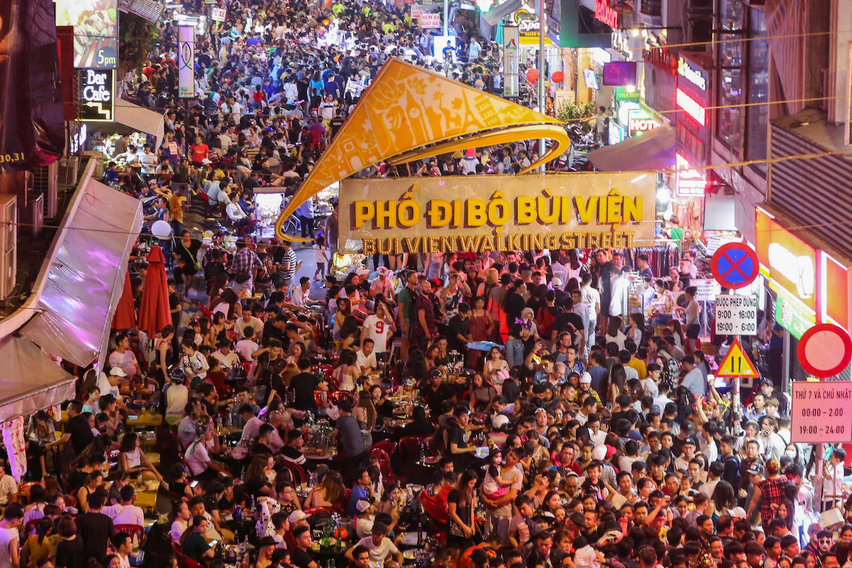 Đừng ‘trói chân’ kinh tế ban đêm