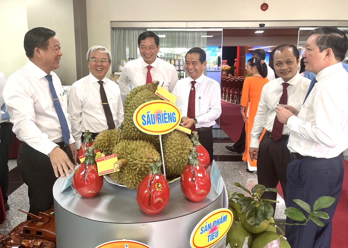 Nông dân chuyên nghiệp là phải biết ‘bắt tay’ nhau