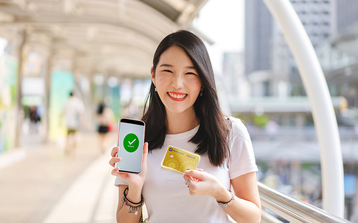 Siêu thẻ HDBank Petrolimex 4 trong 1 tạo ấn tượng với tốc độ cấp thẻ cực nhanh