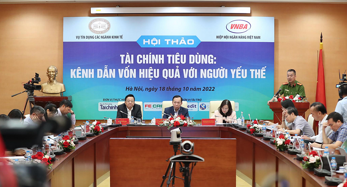 Đẩy lùi tín dụng đen bằng kênh tài chính tiêu dùng chính thức